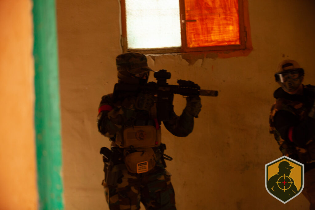 FugitivoTac_AirW_Partida1-274