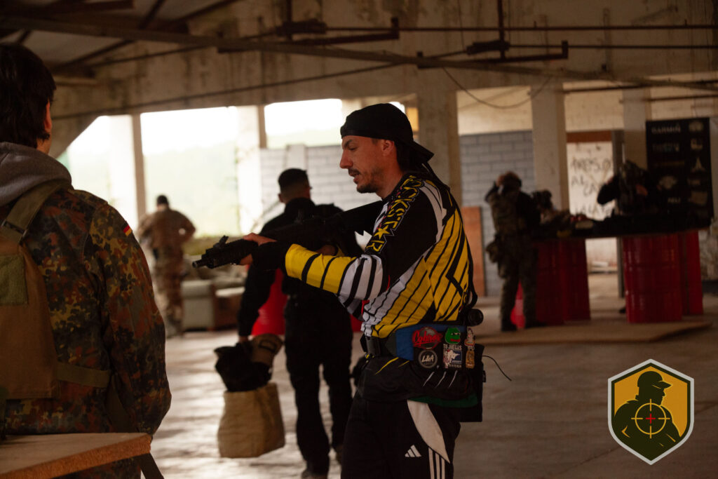 FugitivoTactico_CQBbarracones-Speed-18