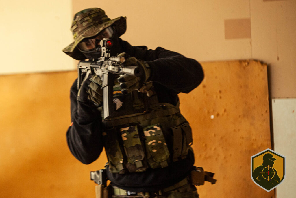 FugitivoTactico_CQBbarracones-Speed-214