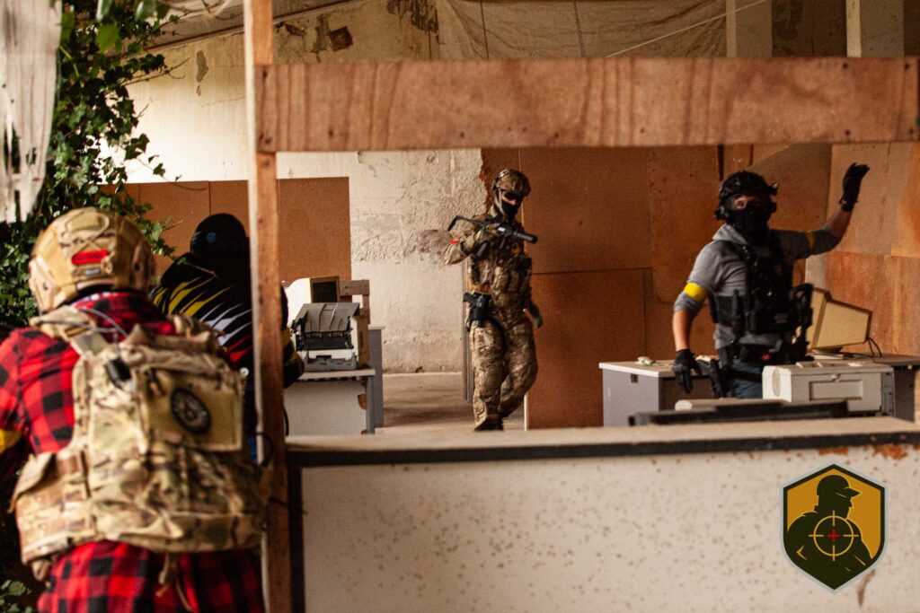 FugitivoTactico_CQBbarracones-Speed-229