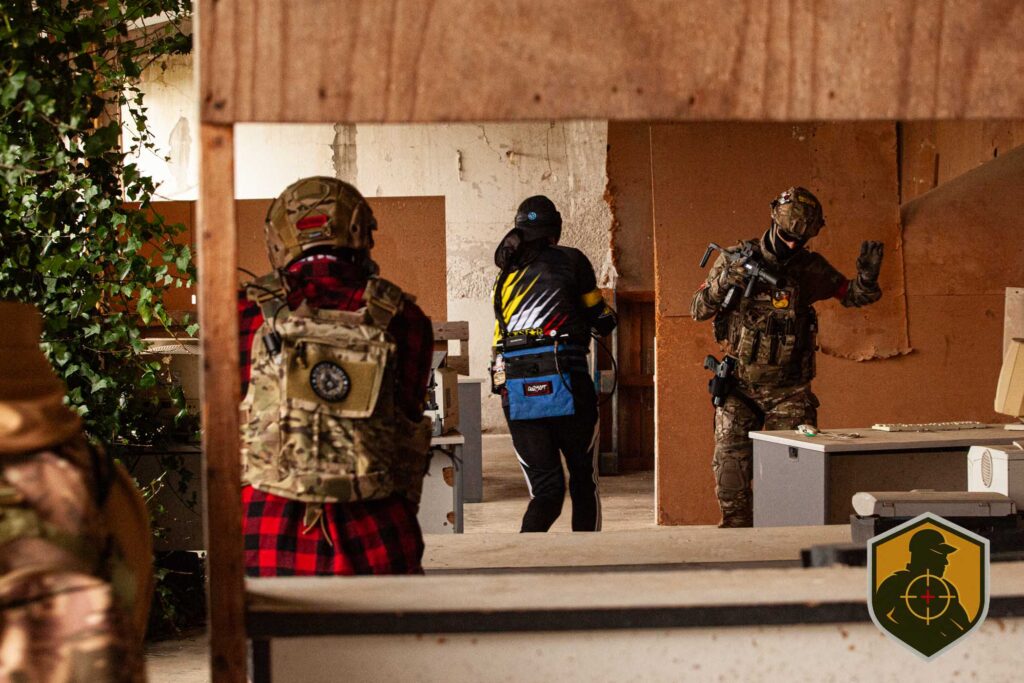 FugitivoTactico_CQBbarracones-Speed-230