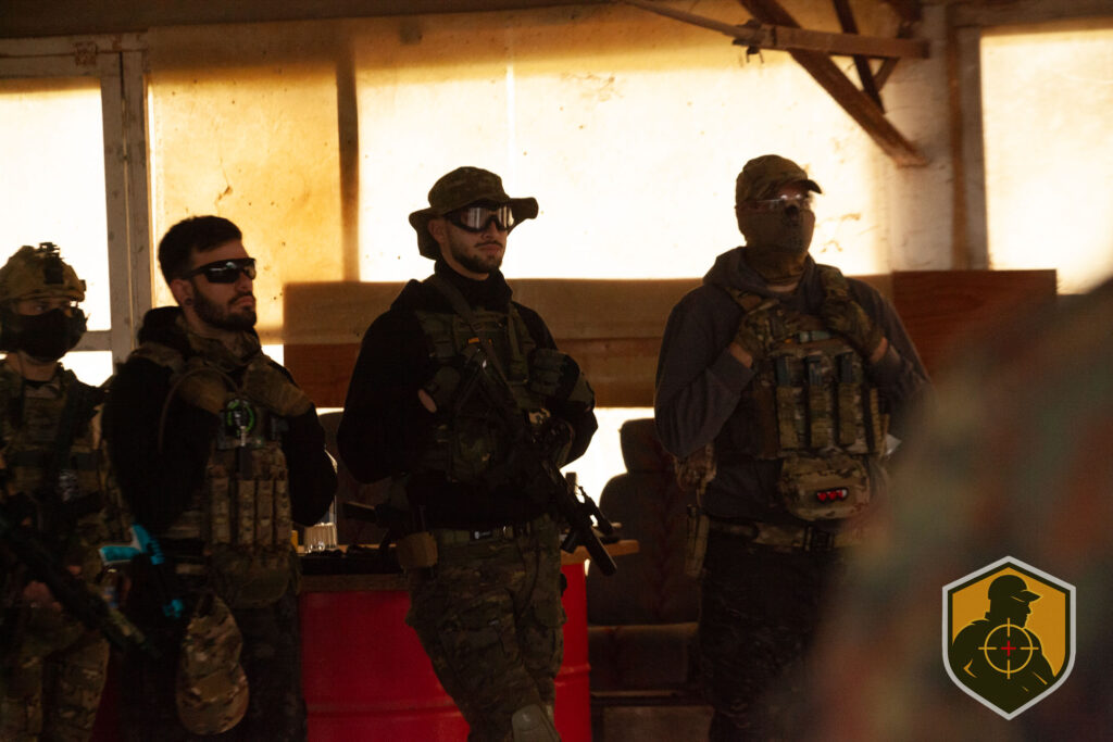 FugitivoTactico_CQBbarracones-Speed-45