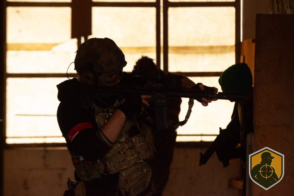 FugitivoTactico_CQBbarracones-Speed-91