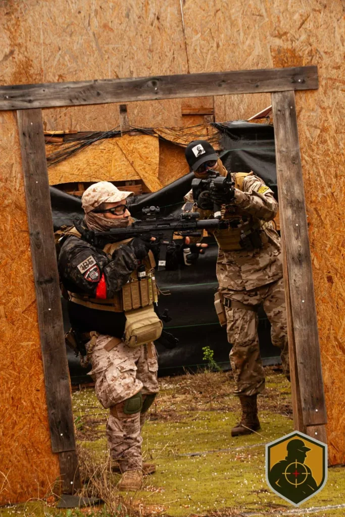 FugitivoTactico_Elysum_Mujeres-21