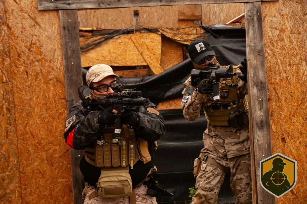 FugitivoTactico_Elysum_Mujeres-22